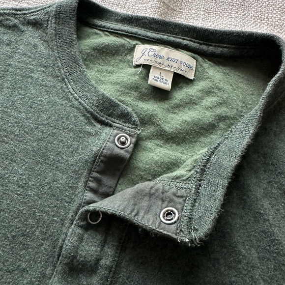 J. Crew knot goods men’s Forest Green warm Henley Top - Picture 4 of 8